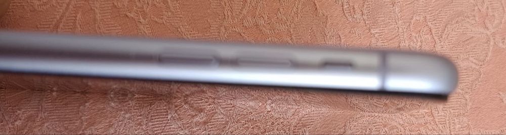 Продается айфон 11