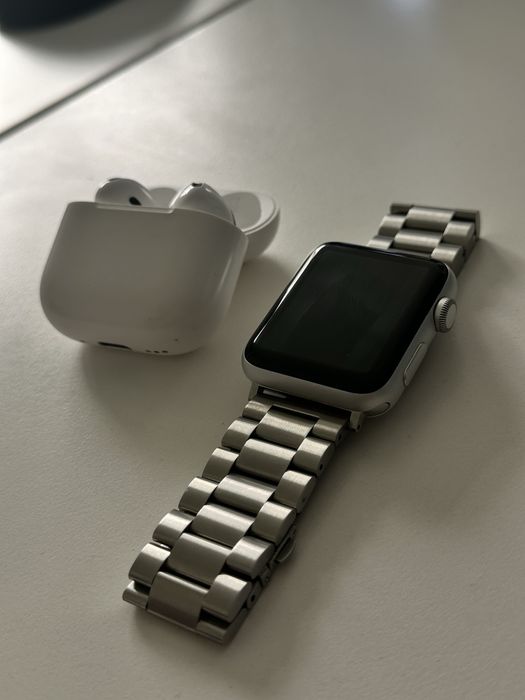 Apple Watch 3 + AirPods 4 ANC