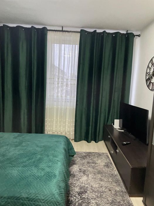 Inchiriez garsoniera Calea Bucuresti ( Rotonda)