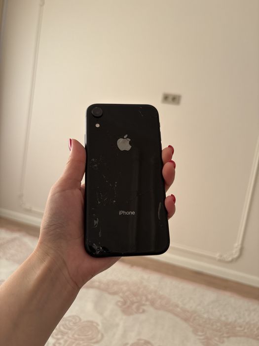Продам Iphone XR