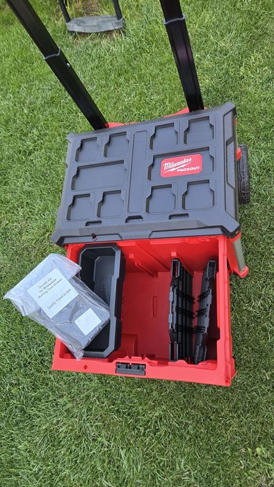 Milwaukee Packout Rolling Drawer - cutie transport cu roti