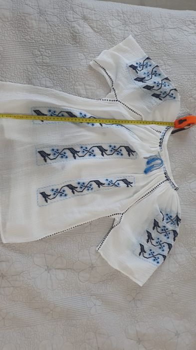 Ue traditionala autentica brofata manual maneca scurta