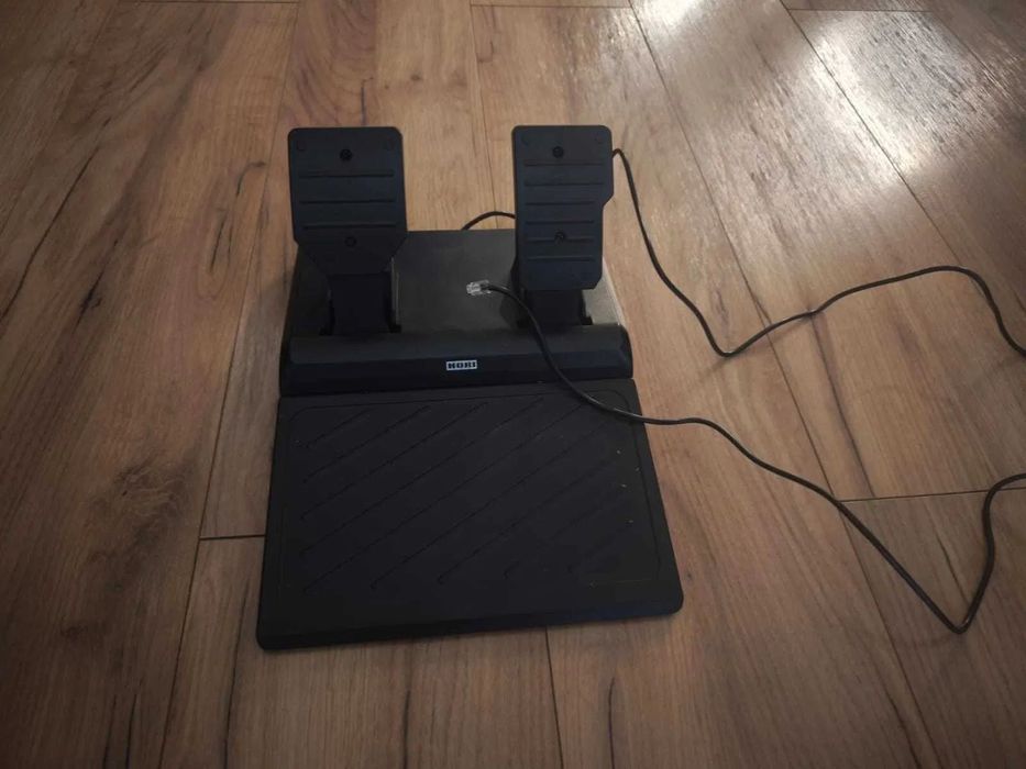 Волан Hori Wireless Racing Wheel за PlayStation 5, PlayStation 4, PC