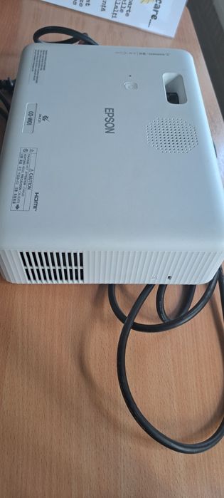 Videoproiector Epson CO-W01 - Stare Impecabilă (Folosit doar o lună)