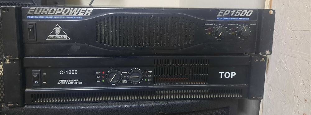 Behringer  и микшерный пульт