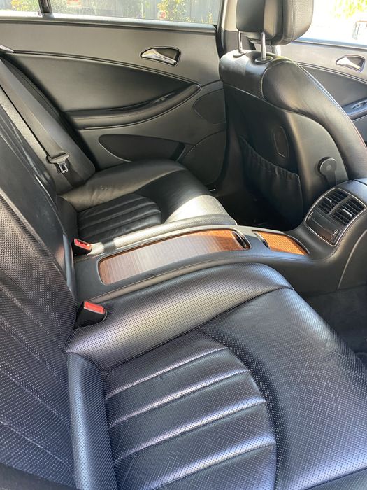 Mercedes Benz W219 CLS 320D