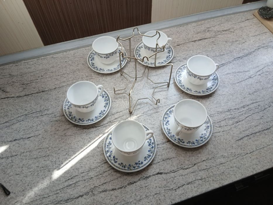 Set cafea 12 piese din portelan plus suport pastrare, toate fiind noi