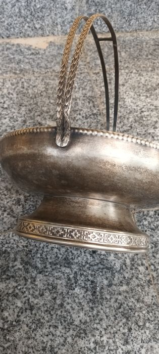 Fructiera veche Argintata