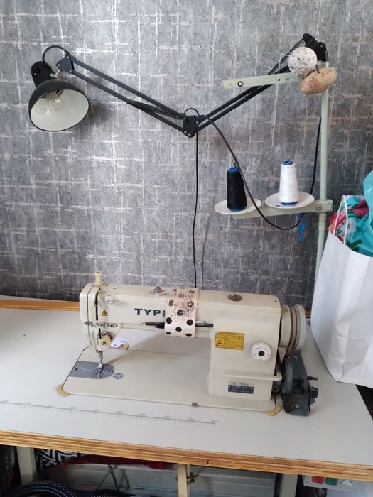 Продаю машинку швейную ТУПИКАЛ.