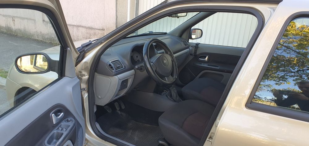 RENAULT Clio 2006 — imagine 5