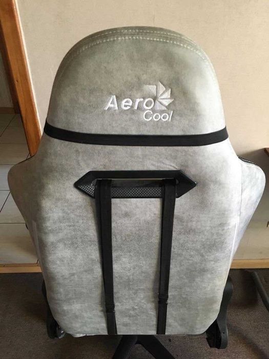 Игровое кресло AeroCool Duke Ash