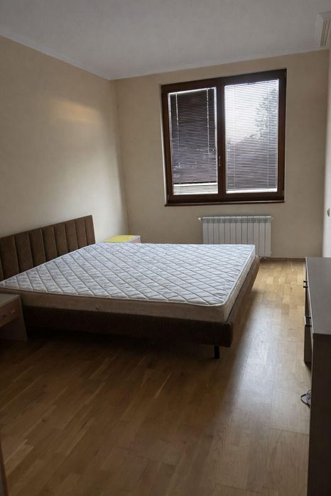 Тристаен апартамент под наем в ж.к. Бояна, 2220600