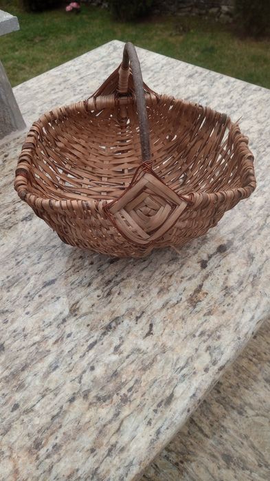 Плетени кошници.Части за Стара каруца.