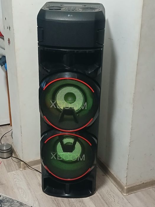 Vând difuzor X BOOM LG