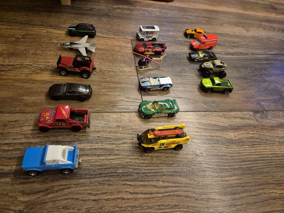 Метални колички hotwheels,matchbox