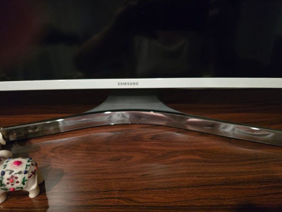 Телевизор Smart TV самсунг