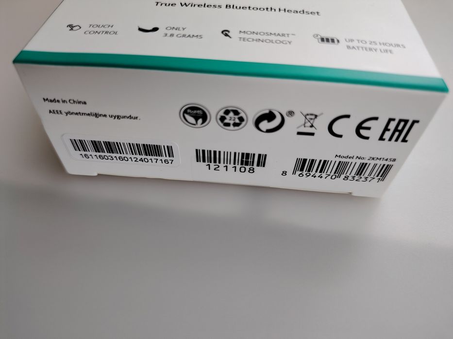 НОВИ! безжични слушалки бели.