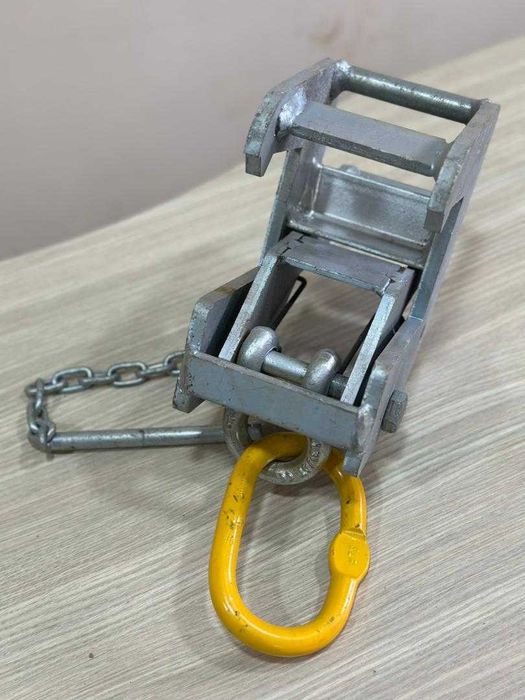 Клиновой замок для опалубки