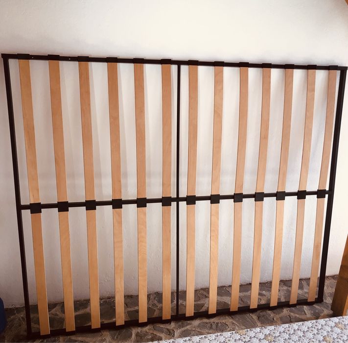 Somiera pat 160x200 cadru metalic si lamele flexibile, fara picioare.