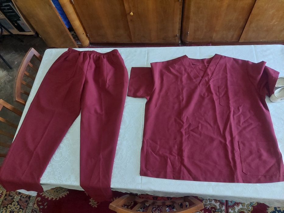 Costum asistent medical stofă