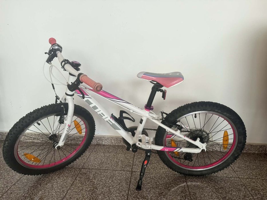 Bicicleta Cube fete 20 inch
