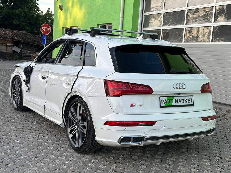 AUDI SQ5 3.0TFSI На Части