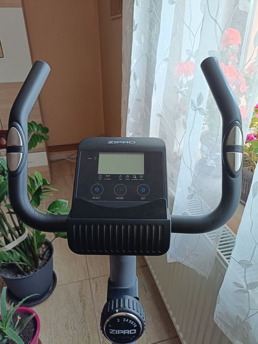 Bicicleta fitness Zipro Beat