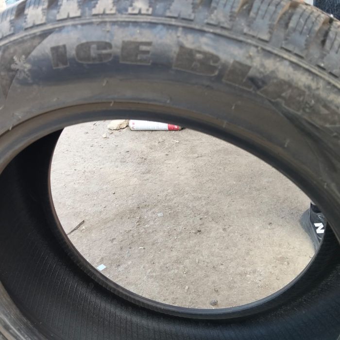 Продам резину 235/55-R 18