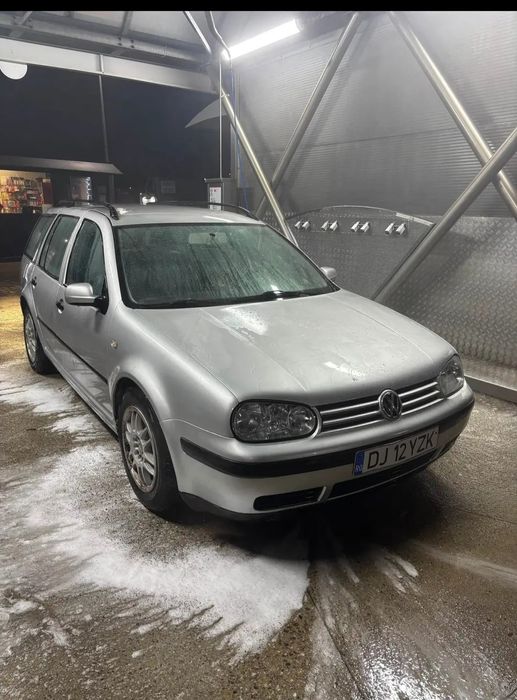 Vând golf 4 1.6 ...