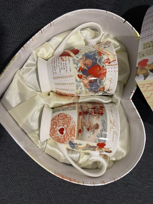 Комплект чаши за подарък