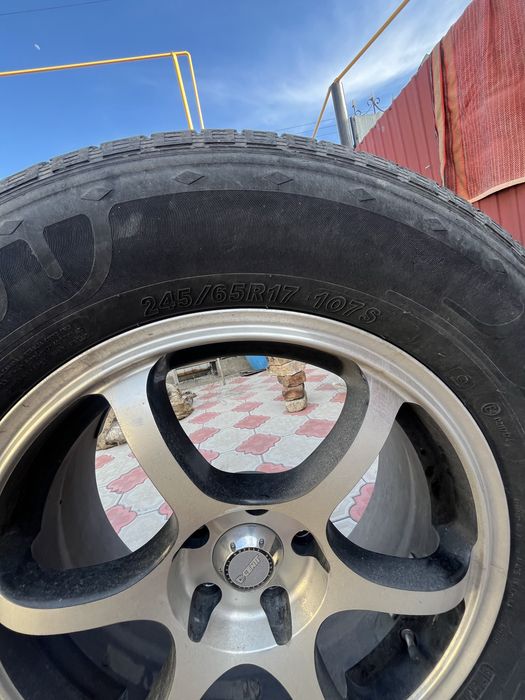 Диски на R17 5x114,3