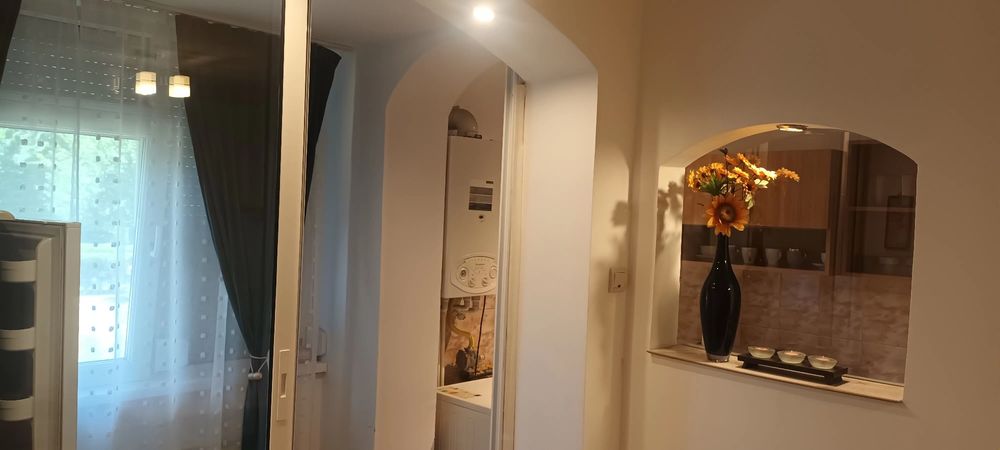 Ofer GARSONIERĂ modernă la închiriat condiții excelente!