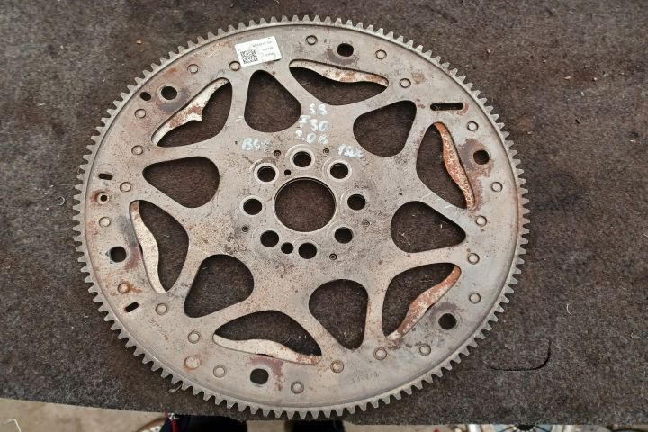COROANA VOLANTA 2.0D  857721303 BMW Seria 3 F30/F31/F34 [2011 - 2016]