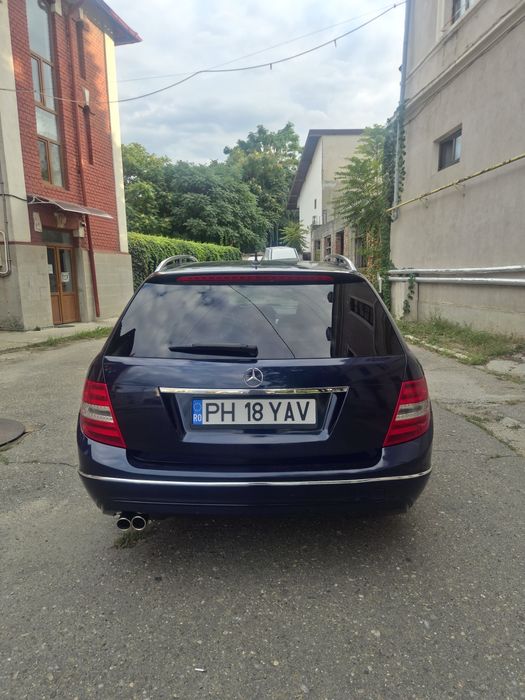 MERCEDES-BENZ C-Class 2012 — imagine 3
