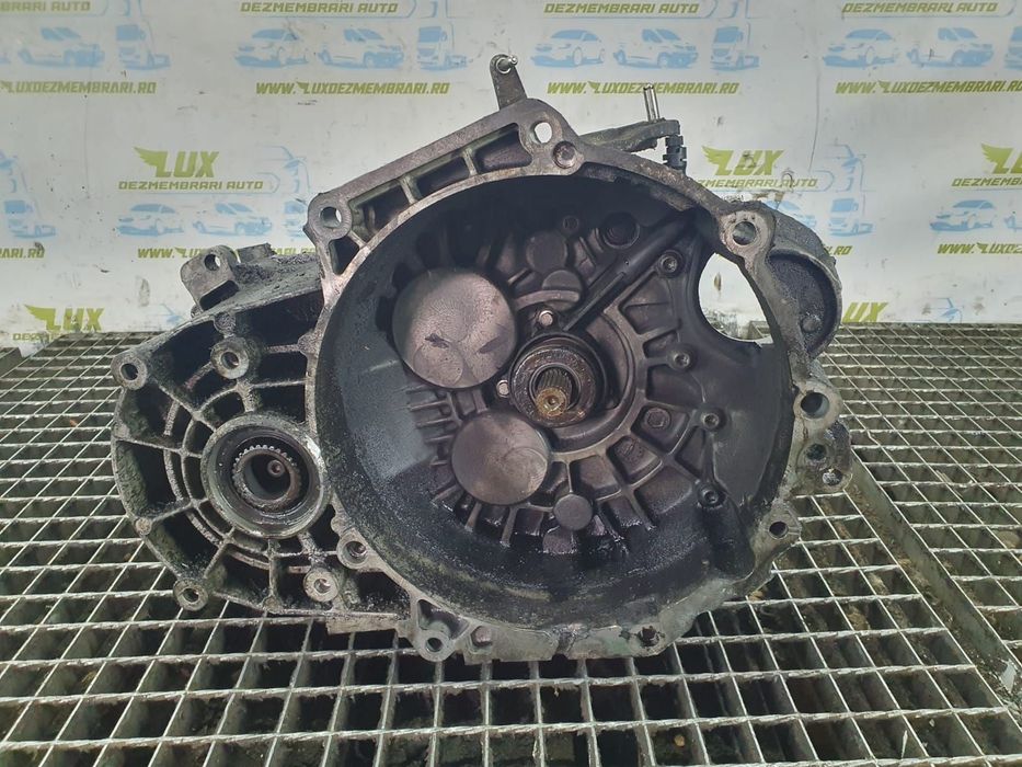 Cutie viteze manuala 6 trepte 2.0 tdi JLR Volkswagen VW Touran 1 [fac