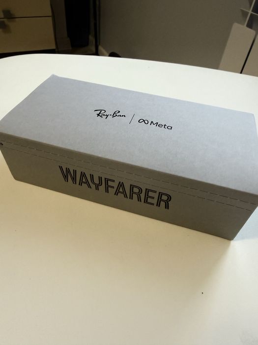 Ray ban wayfarer meta