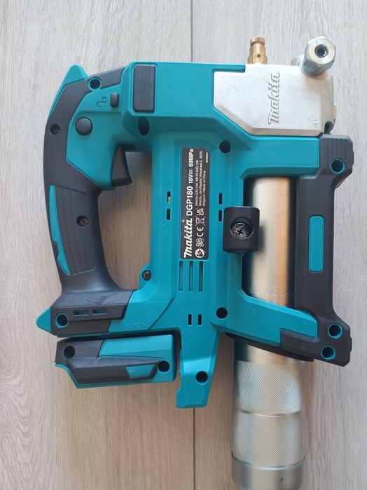 Makita 18V masina gresat