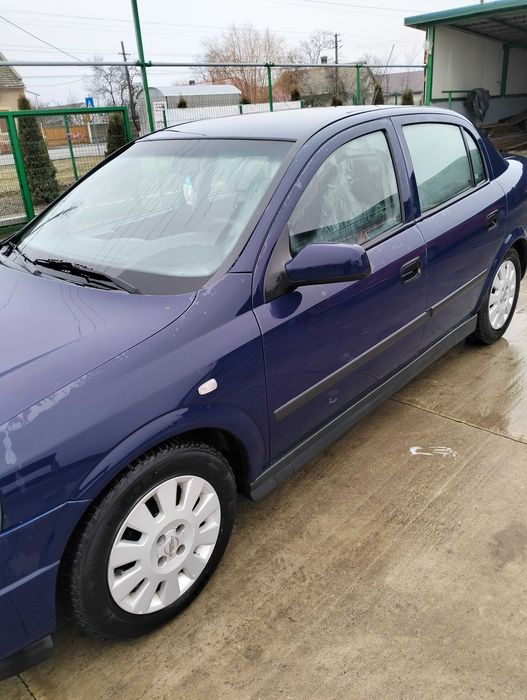 Vând Opel Astra g
