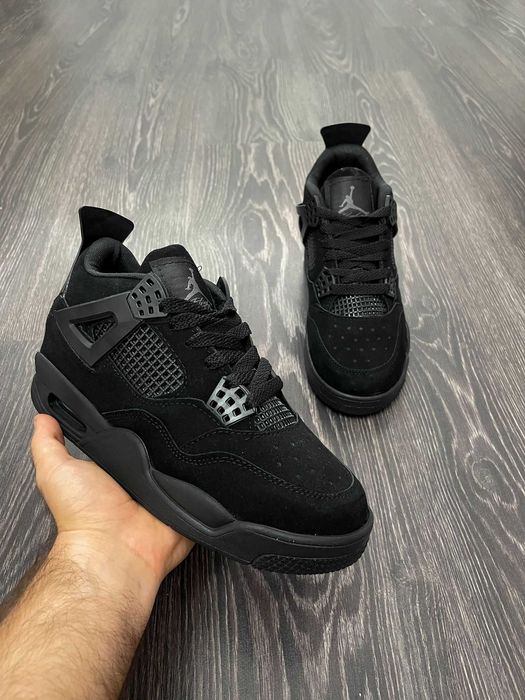 Jordan 4 black cat