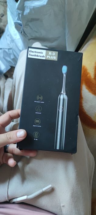 Vând periuțe de dinți electrice