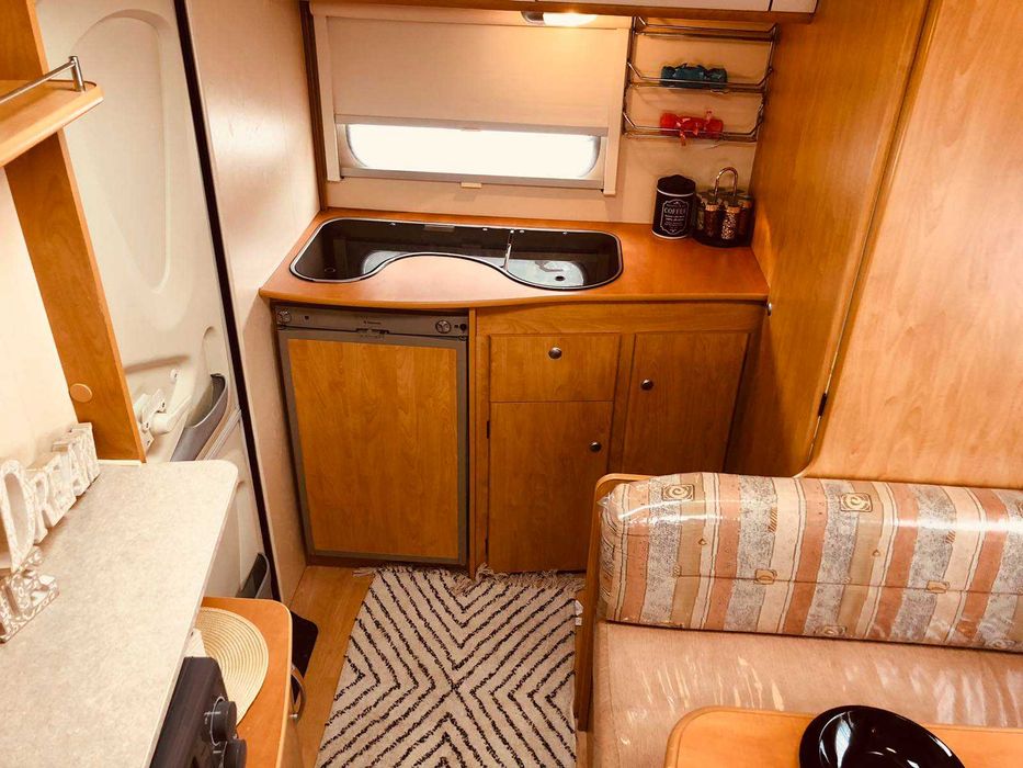 Каравана напълно обзаведена нова