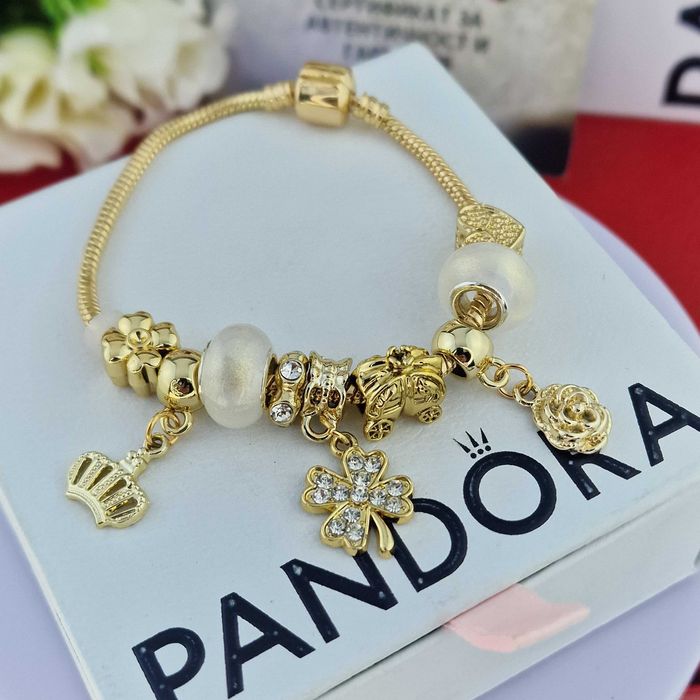 Детска гривна тип Pandora с висулки