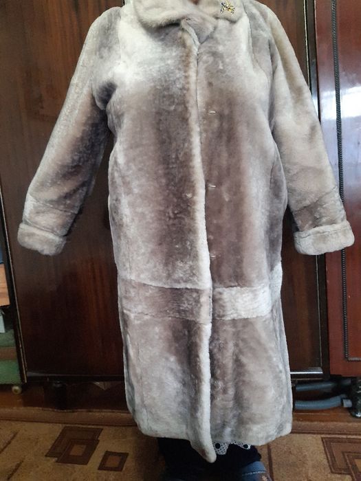 Продам шубу мутоновая б/у. 50000тг.