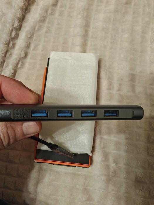 USB 3.0 хъб 4 порта ABLEWE – нов