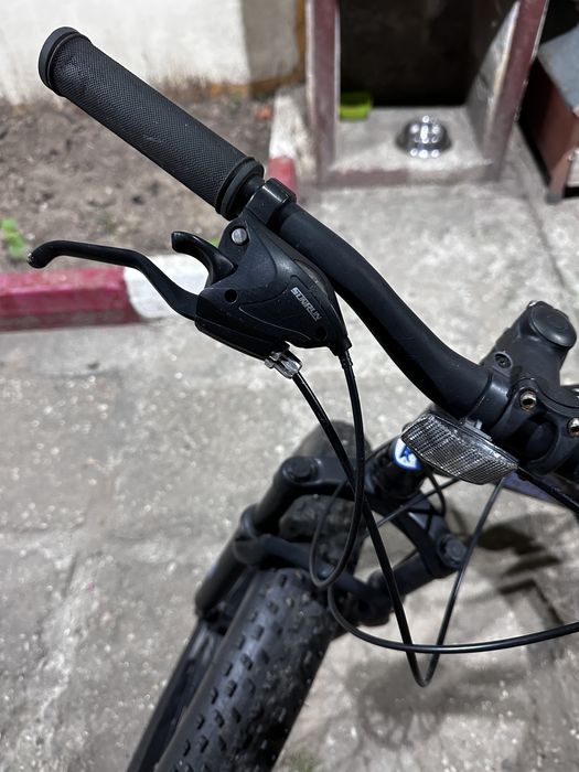 Bicicleta cu roti groase