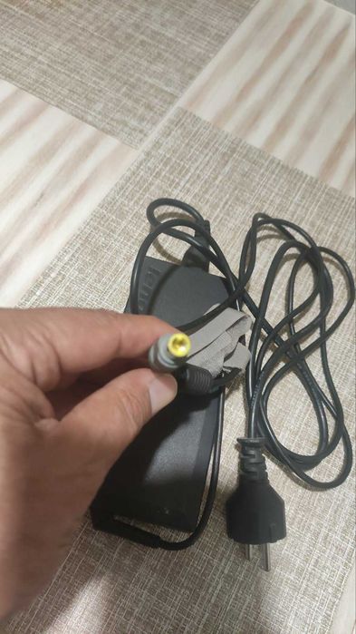 Адаптер за лаптоп Lenovo 20V 8,5A 170W оригинален
