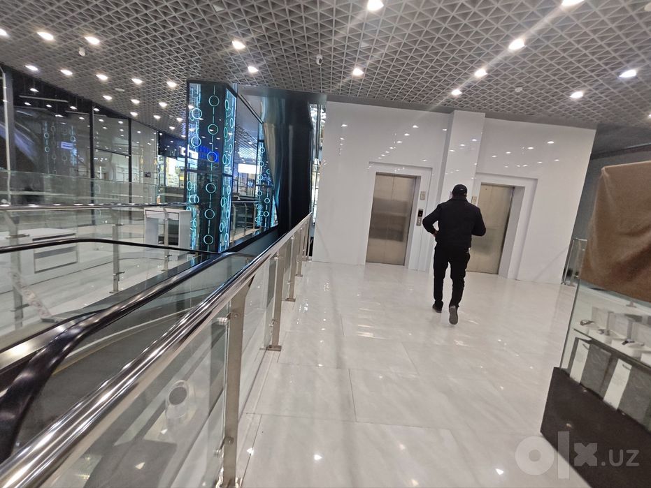 Fisteval Mall Magazin 64 kv 3 qavat