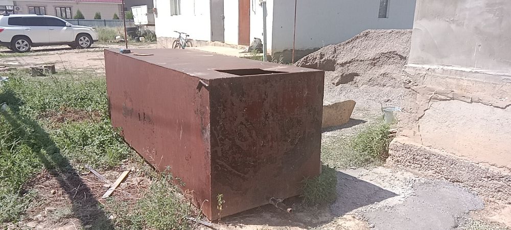 Продам металлический бакк