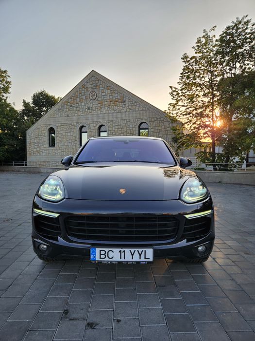 Porsche Cayenne 2017 262 cai Euro 6