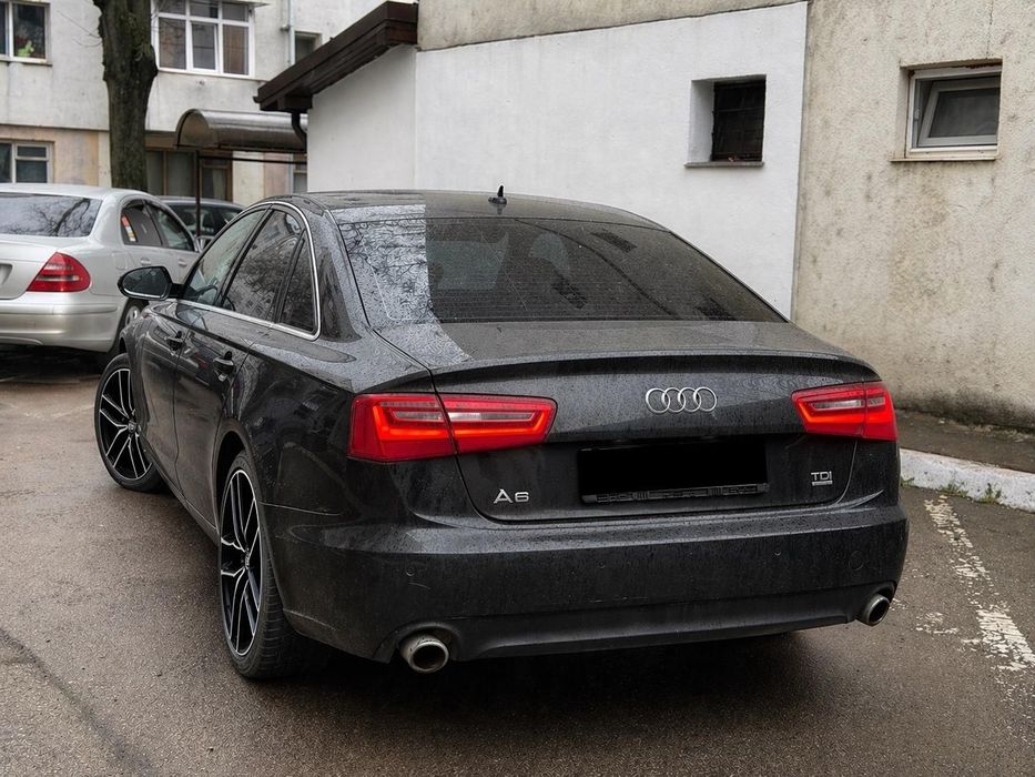 Dezmembrez Audi A6 C7/ Volang stanga / Plansa bord /Caseta directie
